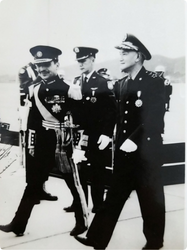 Fred Wu-O Chiao (center) served as the personal attaché for King Hussein of Jordan (left) when the king visited Taiwan in 1959.