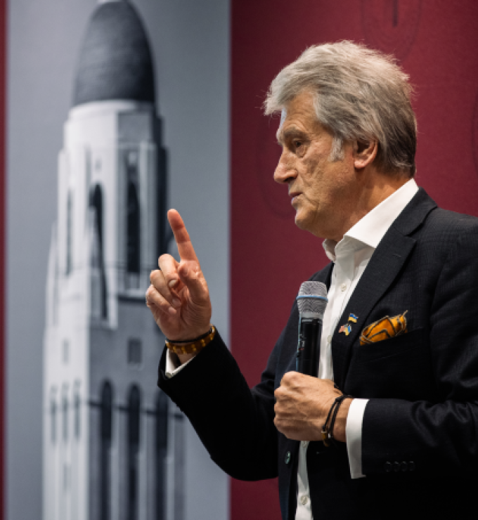 Viktor Yushchenko at the Hoover Institution