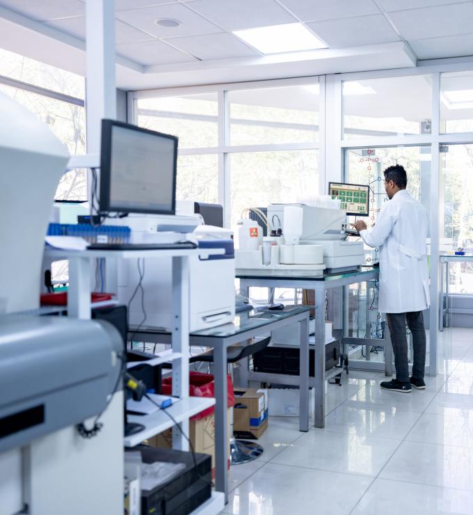 LabratoryScienceiStock-1938555104.jpg