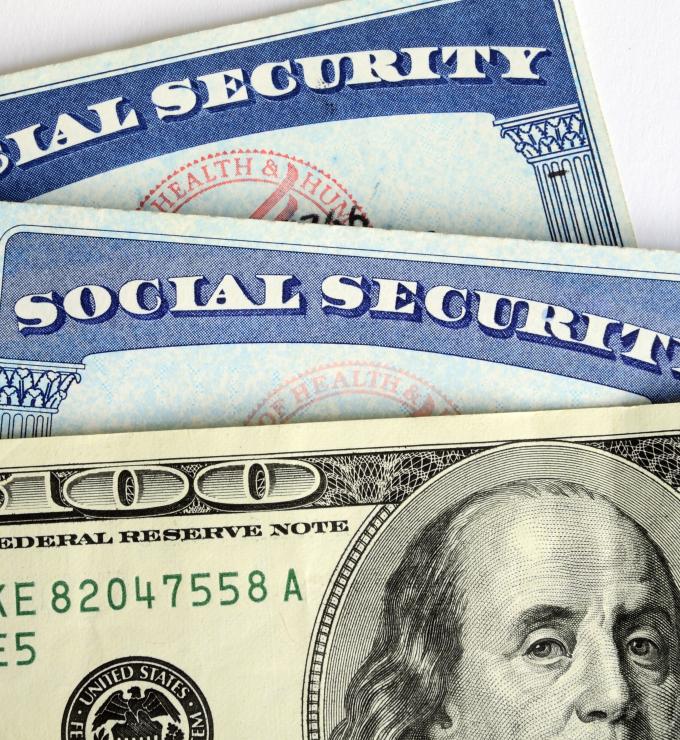 socialsecuritymoney shutterstock  image