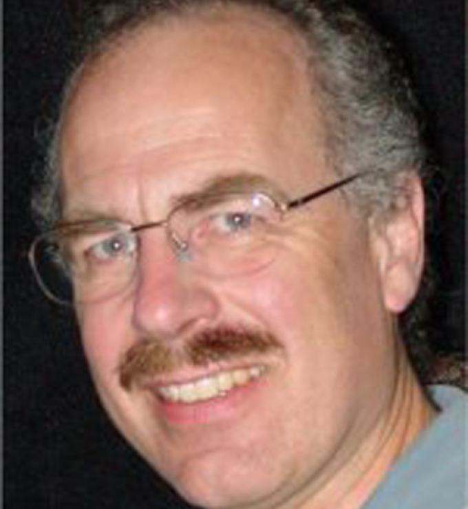 Raymond Jeanloz Hoover Headshot (Low-Res)