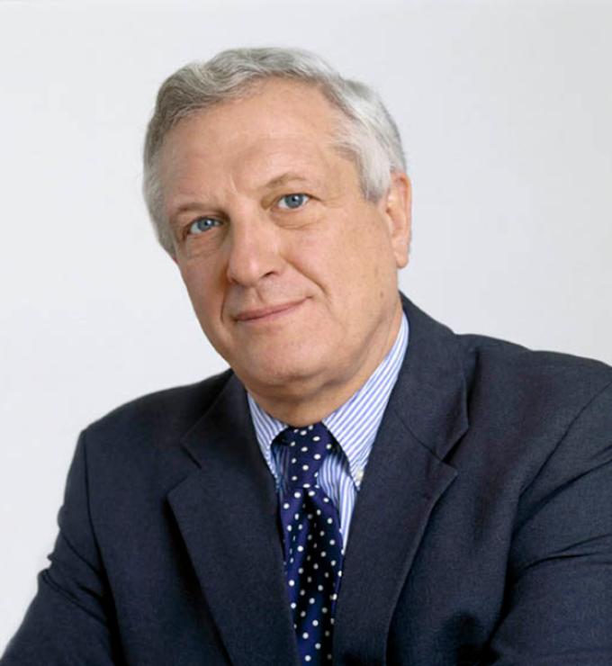 Josef Joffe Hoover Headshot