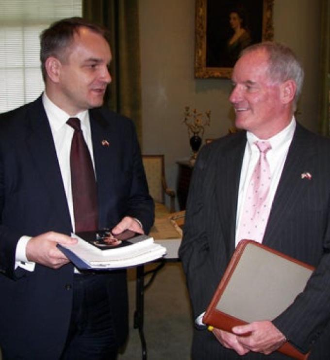 Image for Waldemar Pawlak, Deputy Prime Minister of Poland and Minister of Economy, visited the Hoover Institution