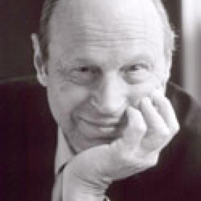 E. Donald Hirsch Jr.