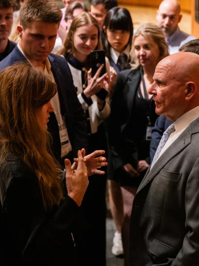 Senior Fellow H.R. McMaster speaks with students at the annual Hoover Institution Summer Policy Boot Camp on August 13, 2025. (Patrick Beaudouin)