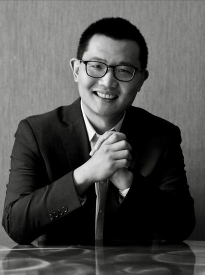 Yiqing Xu