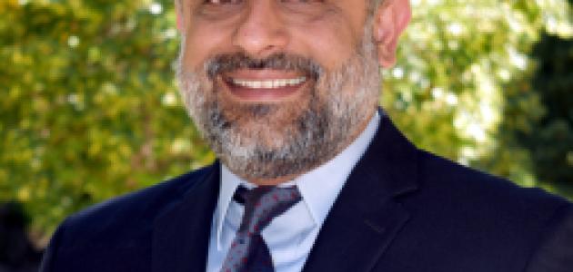 Photograph of Haidar Hadi, Curator for Middle East Collections