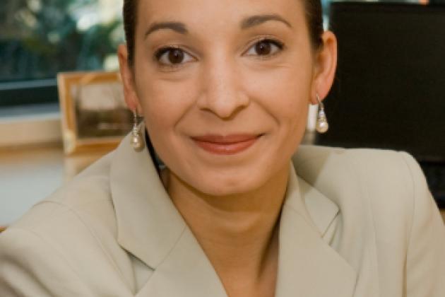 Caroline Hoxby Hoover Headshot