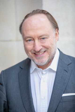 Andrew Robert Hoover Headshot
