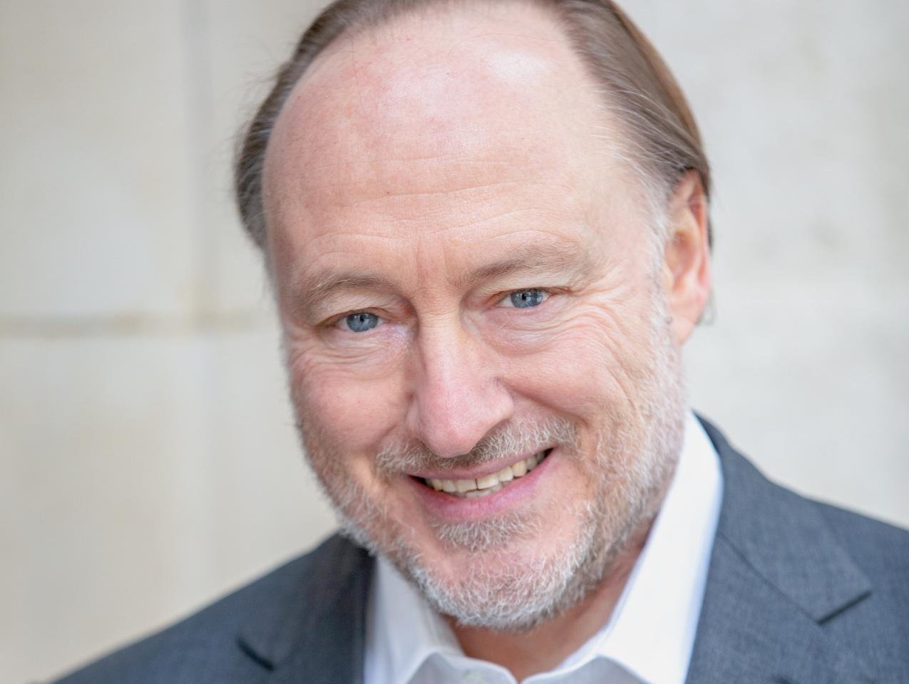 Andrew Robert Hoover Headshot