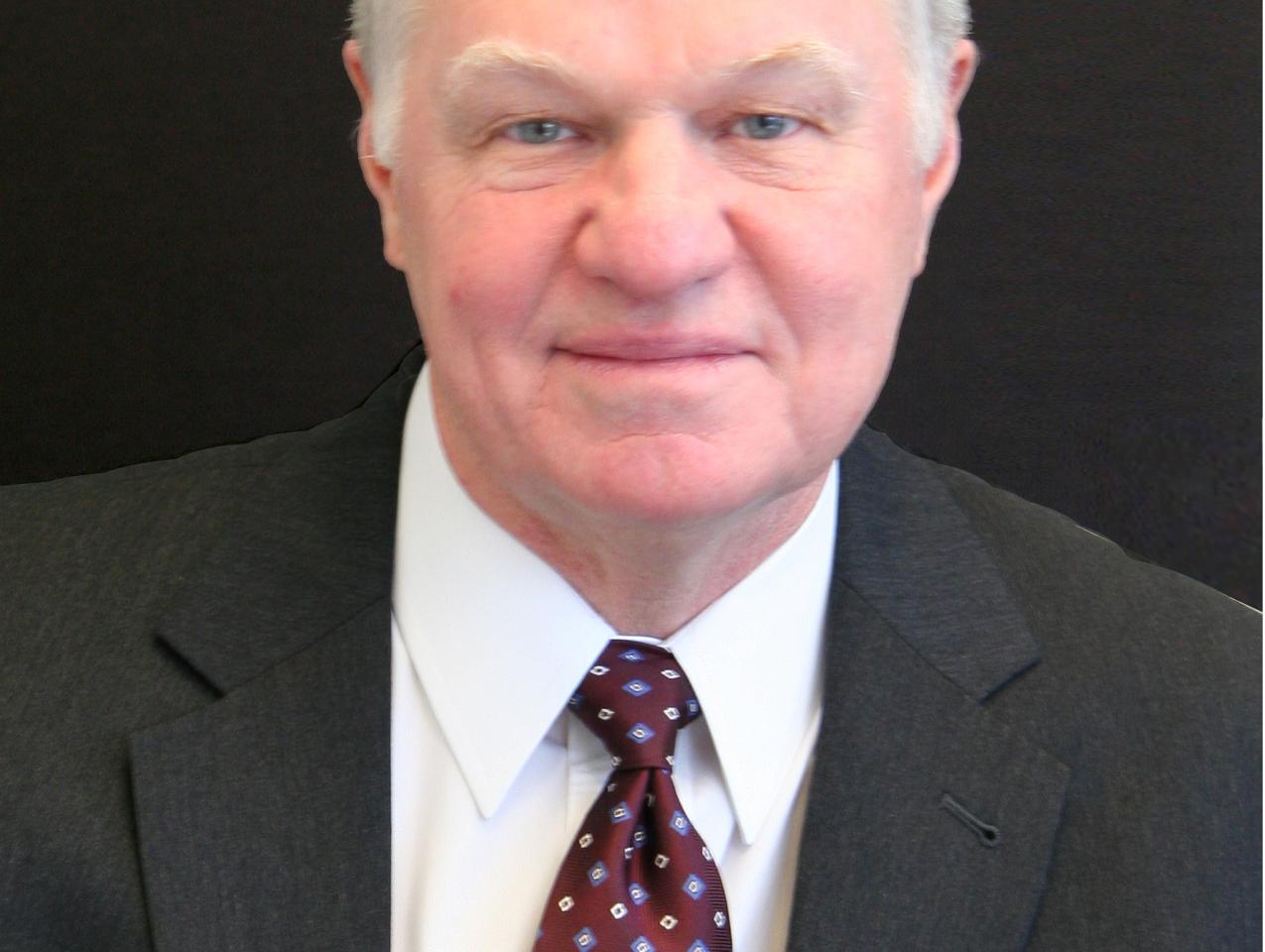 Gary Roughead Hoover Headshot