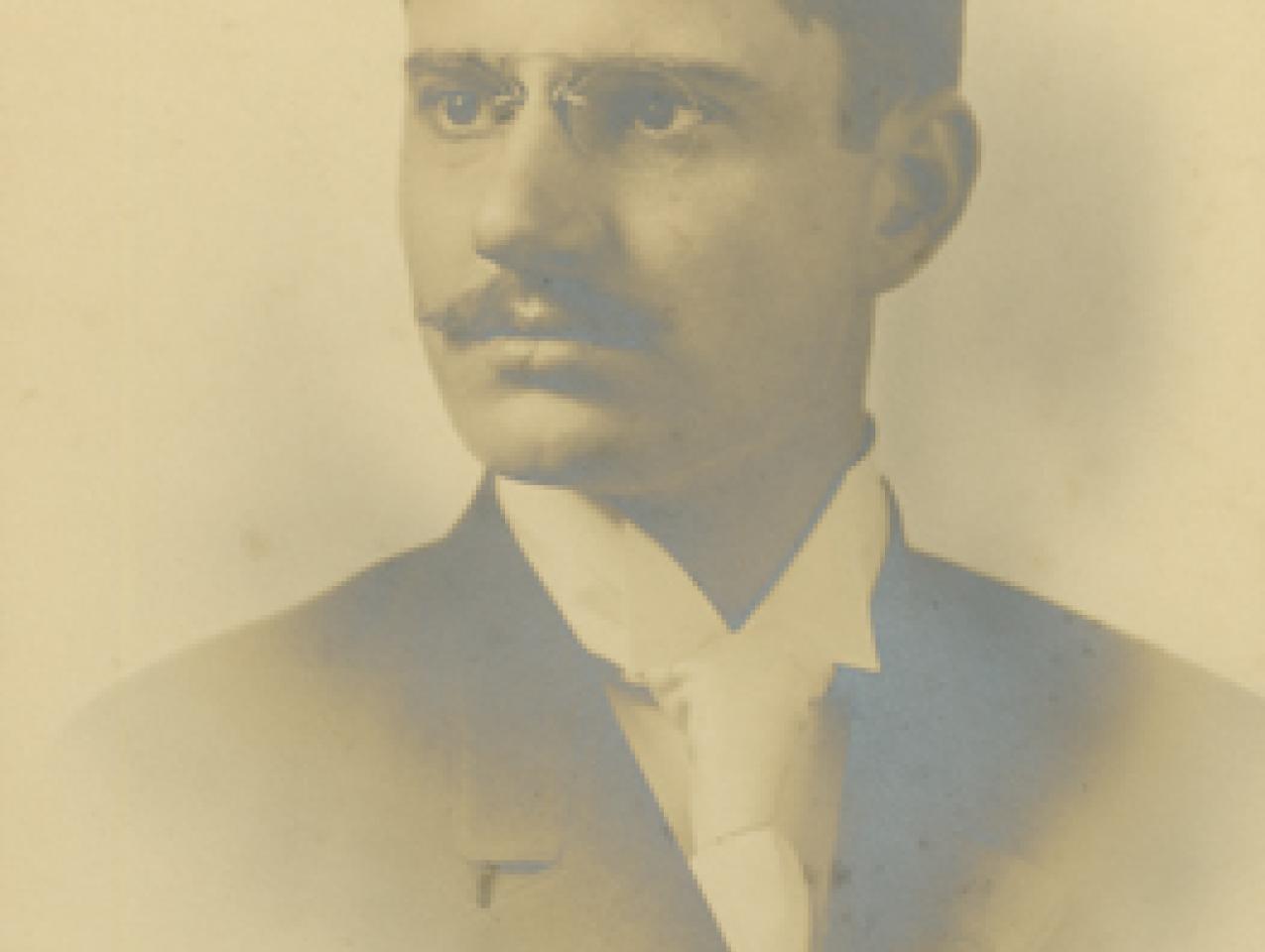 Lindon Bates, Jr., also known as "Rox"