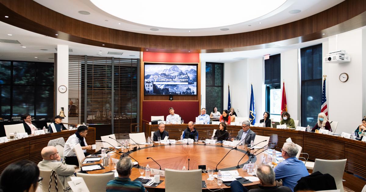The Hoover Prosperity Program's Working Group on Long-Run Prosperity hosts a conference on China’s economic trajectory over the last one thousand years.