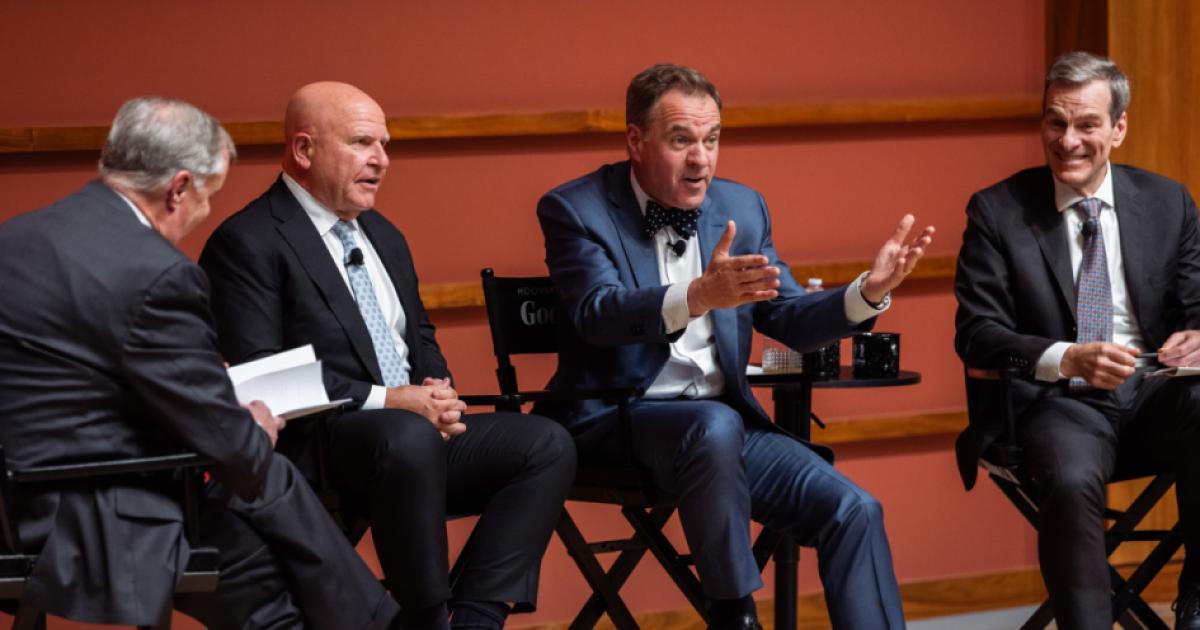 Senior Fellow and GoodFellows host Niall Ferguson gestures to the audience during a live taping of their podcast in Hoover’s Hauck Auditorium on April 22, 2026. (Patrick Beaudouin)