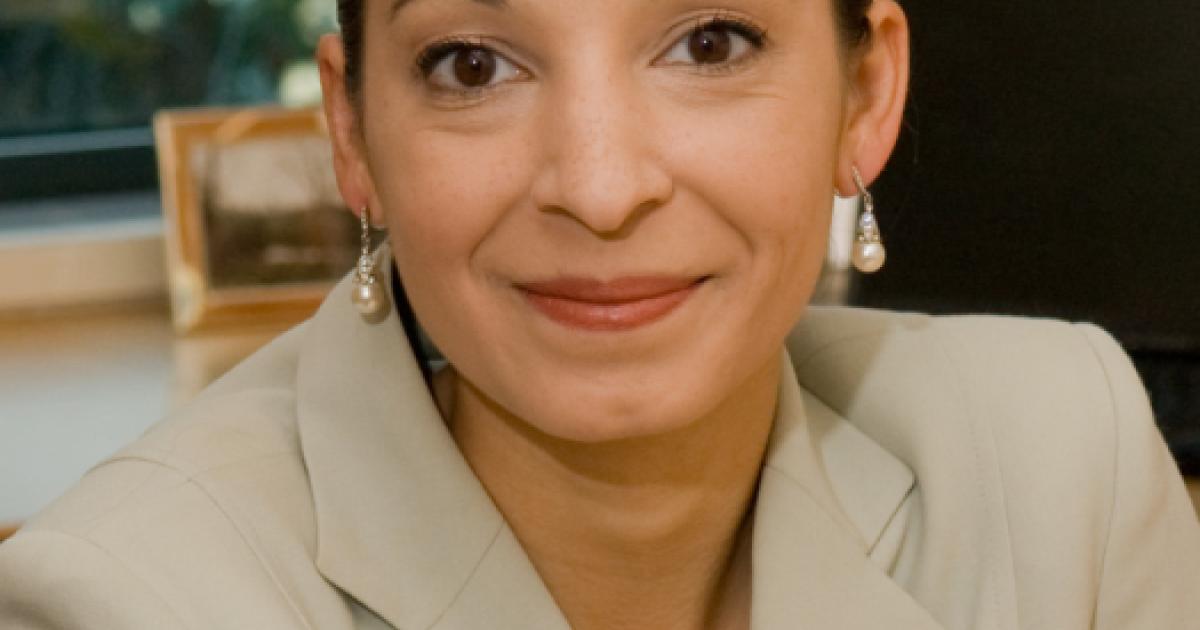 Caroline Hoxby Hoover Headshot
